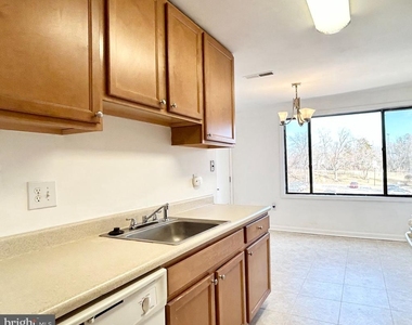 8721 Hayshed Lane - Photo Thumbnail 7