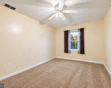 9065 N Laurel Road - Photo Thumbnail 16