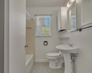 5408 Joe Sayers Ave - Photo Thumbnail 12