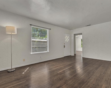 5408 Joe Sayers Ave - Photo Thumbnail 4