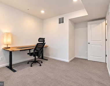 205 Joppa Farm Road - Photo Thumbnail 7