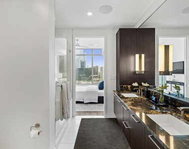 501 West Ave - Photo Thumbnail 19