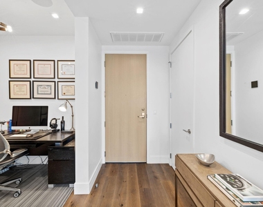 501 West Ave - Photo Thumbnail 2