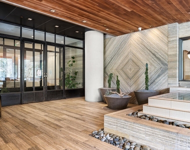 501 West Ave - Photo Thumbnail 24
