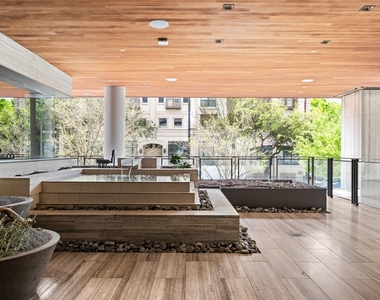 501 West Ave - Photo Thumbnail 25