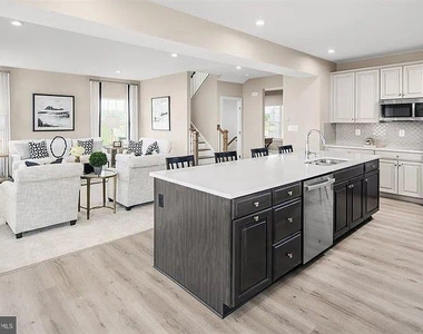 2202 Campbell Hill Way - Photo Thumbnail 3