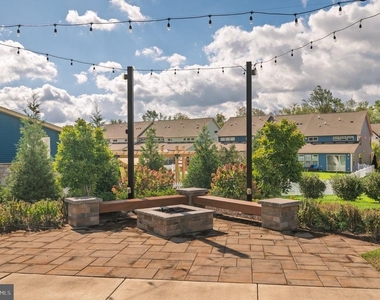 1528 Crampton Street - Photo Thumbnail 60