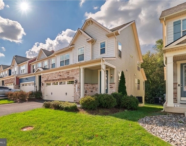 1528 Crampton Street - Photo Thumbnail 1
