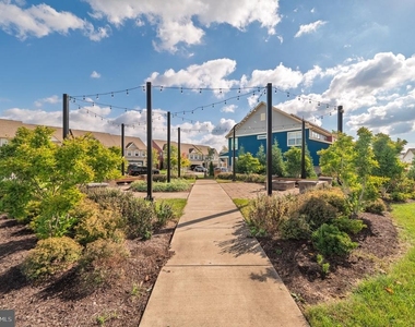 1528 Crampton Street - Photo Thumbnail 59