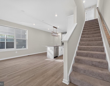1528 Crampton Street - Photo Thumbnail 25