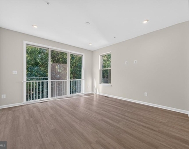 1528 Crampton Street - Photo Thumbnail 14