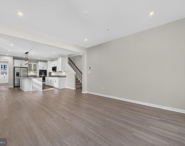 1528 Crampton Street - Photo Thumbnail 11
