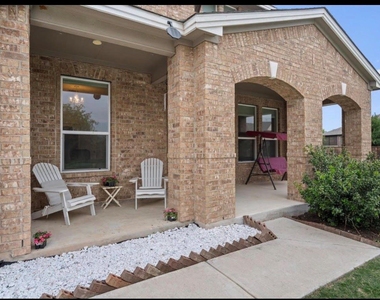 1201 Euless Ln - Photo Thumbnail 1