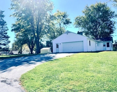 1110 Corky Drive - Photo Thumbnail 5