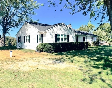 1110 Corky Drive - Photo Thumbnail 2
