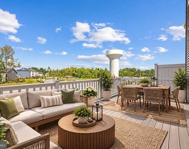 10303 Alta Place - Photo Thumbnail 7