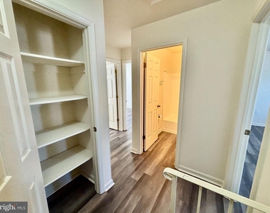 405 Carroll Street - Photo Thumbnail 9