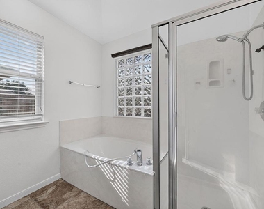 2113 Pearson Way - Photo Thumbnail 18