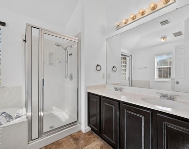2113 Pearson Way - Photo Thumbnail 17