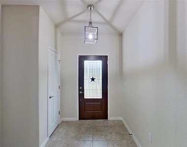 176 Mayney Ln - Photo Thumbnail 1