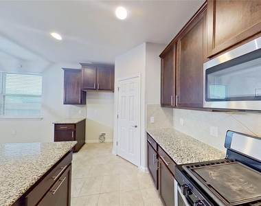 176 Mayney Ln - Photo Thumbnail 17