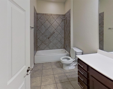 176 Mayney Ln - Photo Thumbnail 5
