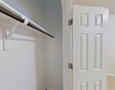 176 Mayney Ln - Photo Thumbnail 7