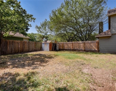 16803 Pocono Dr - Photo Thumbnail 26