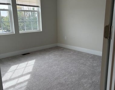 7618 Johnnycake Road - Photo Thumbnail 18