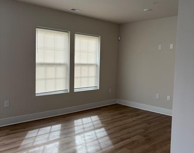 7618 Johnnycake Road - Photo Thumbnail 6