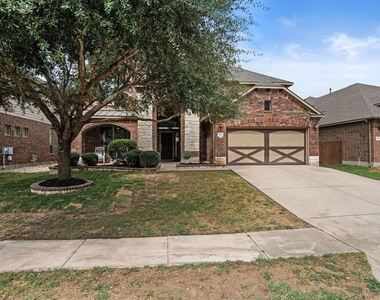 580 Clear Springs Holw - Photo Thumbnail 29