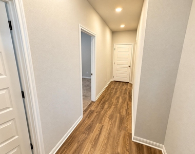 213 Escape Way - Photo Thumbnail 11