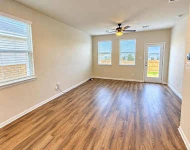 213 Escape Way - Photo Thumbnail 5