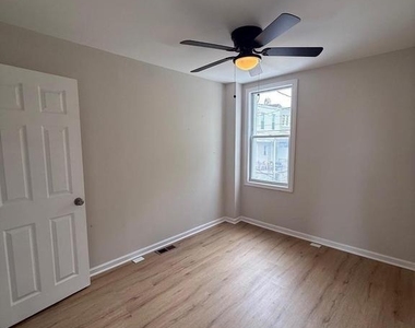 2810 E Chase Street - Photo Thumbnail 20