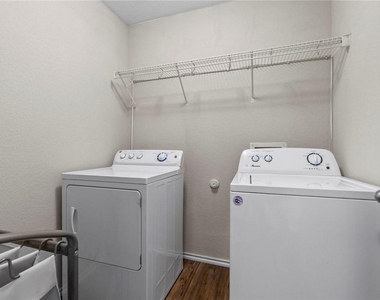 18425 Crestwind Ln - Photo Thumbnail 31