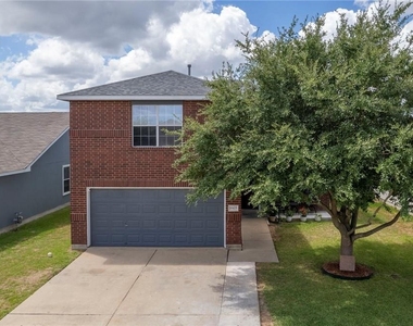 18425 Crestwind Ln - Photo Thumbnail 1