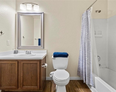 18425 Crestwind Ln - Photo Thumbnail 30