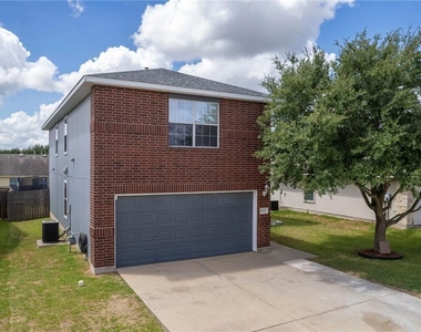 18425 Crestwind Ln - Photo Thumbnail 12