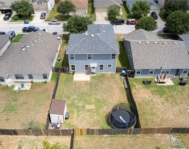 18425 Crestwind Ln - Photo Thumbnail 35