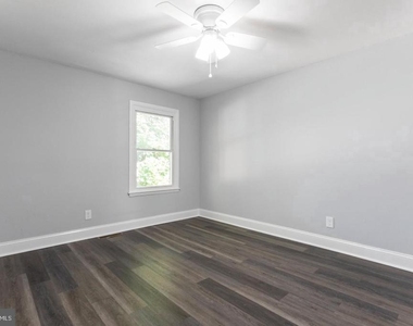 4715 Navarro Avenue - Photo Thumbnail 13