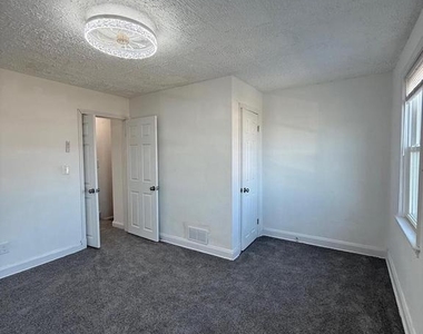3641 Dudley Avenue - Photo Thumbnail 31