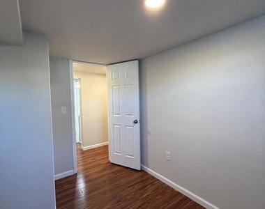 3641 Dudley Avenue - Photo Thumbnail 18