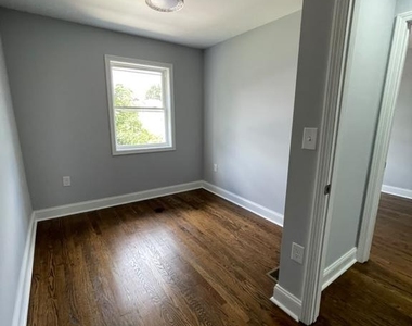 3504 Manchester Avenue - Photo Thumbnail 8