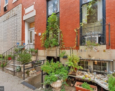 931 Saint Paul - Photo Thumbnail 2