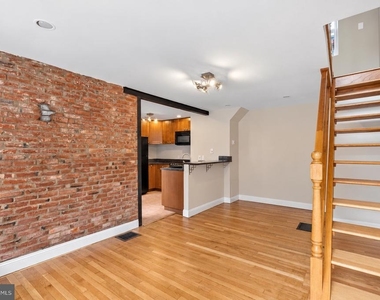 516 S Patterson Park Avenue - Photo Thumbnail 4