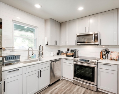 609 Dove Haven Dr - Photo Thumbnail 13