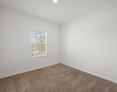 509 Gabriels Bluff Dr - Photo Thumbnail 16