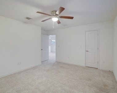 9015 Looksee Ln - Photo Thumbnail 10