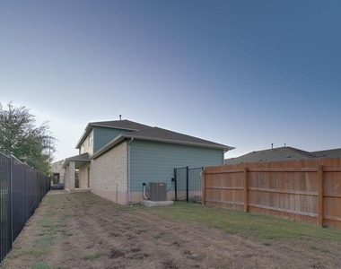 9015 Looksee Ln - Photo Thumbnail 19
