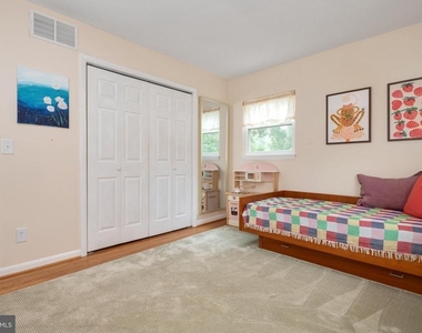610 Park Road - Photo Thumbnail 14